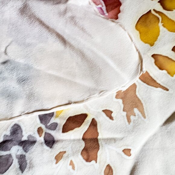 Vintage Floral Hand rolled Silk Scarf - Picture 3 of 6